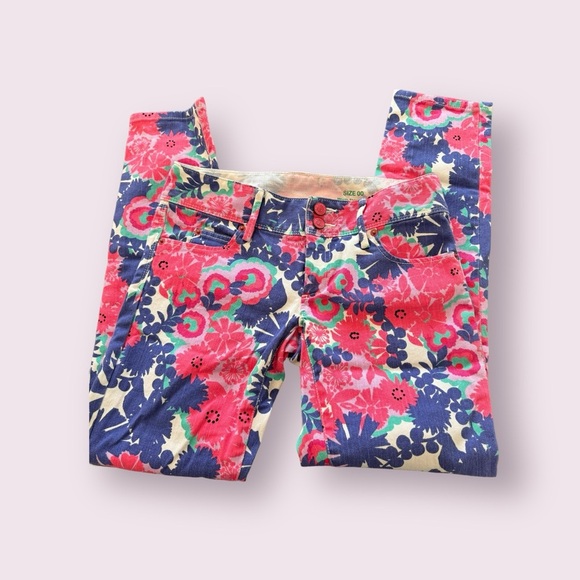Lilly Pulitzer Casual Jeans - Picture 3 of 7